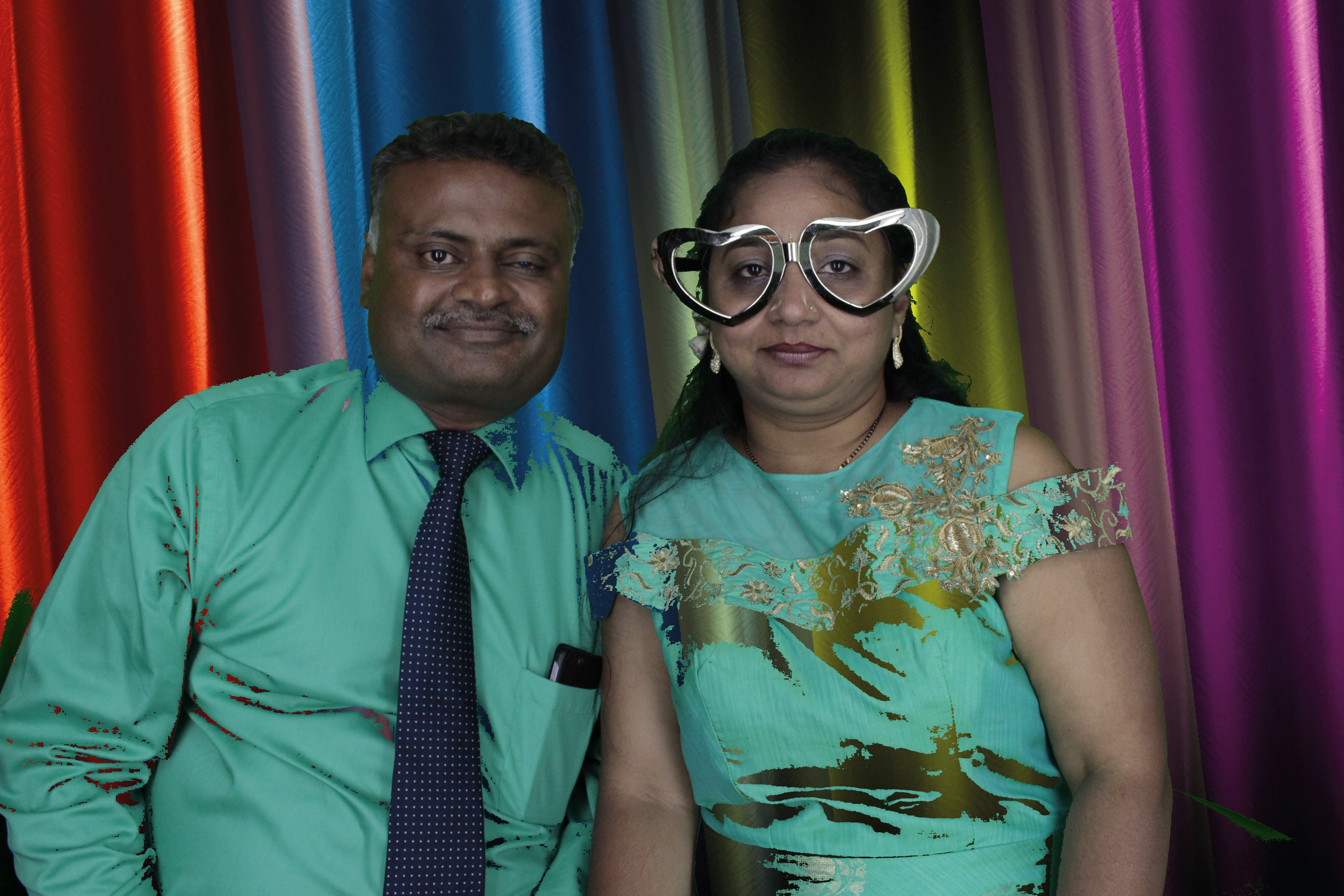 Bhavin & Yasmin’s Wedding | View more photos from the event at gallery.myphotoboothexperience.co.uk/u/MyPhotoBoothExperienceLtd/Bhavin-Yasmin’s-Wedding